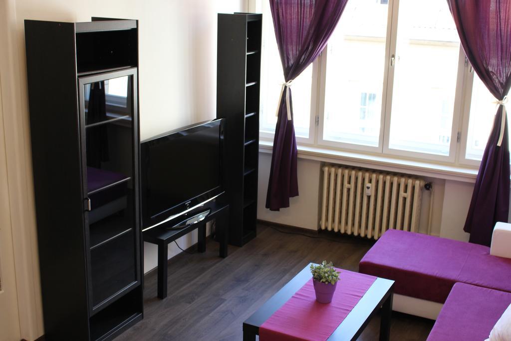 Go Native Prague Apartment Ngoại thất bức ảnh