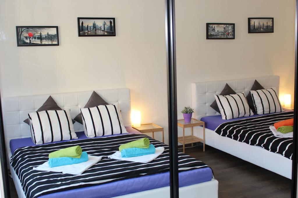 Go Native Prague Apartment Ngoại thất bức ảnh